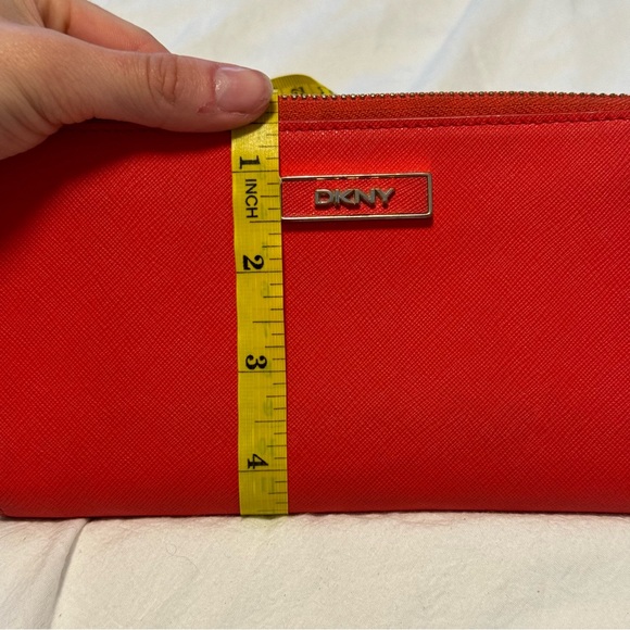DKNY Summer Spring Wallet Coral - Picture 9 of 10